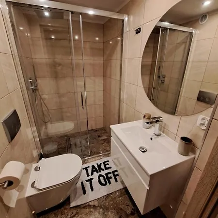 Z Antresola アパート