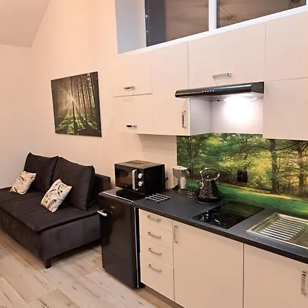 Z Antresola アパート *