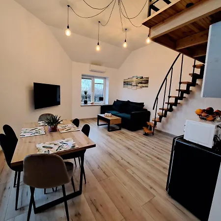 アパート Z Antresola *