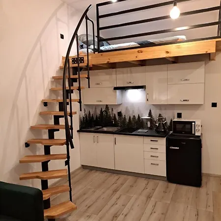 アパート Z Antresola