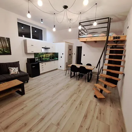 アパート Z Antresola *