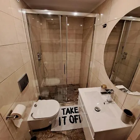 Z Antresola アパート