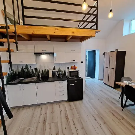 アパート Z Antresola *