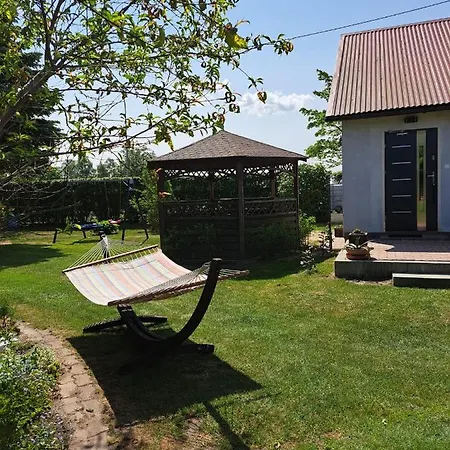 アパート Z Antresola ミコシェボ